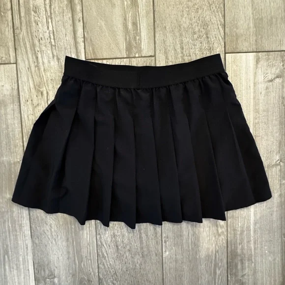 Alo Yoga Varsity Tennis Skirt - Picture 5 of 7